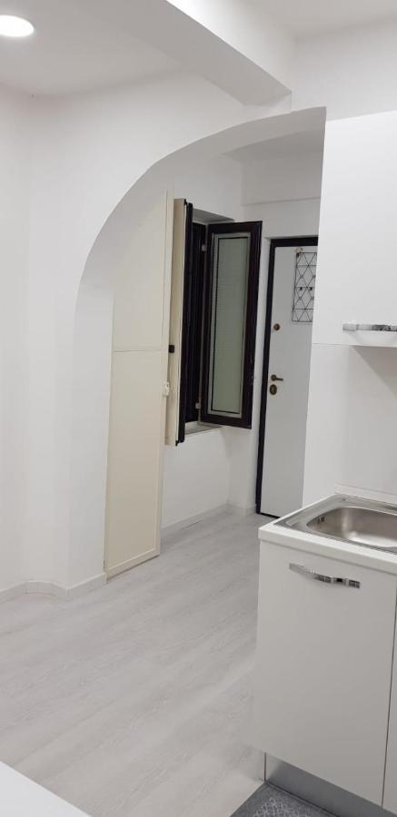 Holiday House Fieravecchia Salerno Eksteriør billede